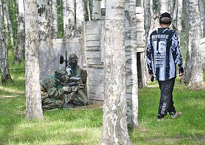 80 приборостроителей приняли участие в турнире по пейнтболу